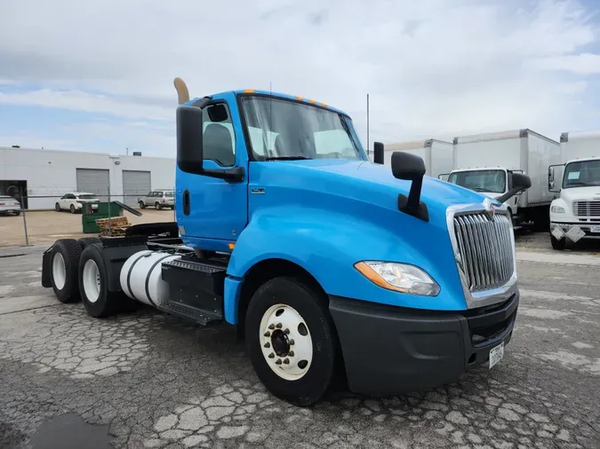 2019 NAVISTAR INTERNATIONAL LT625 DAYCAB T/A