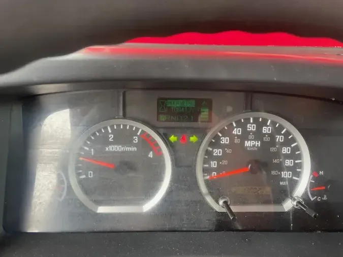 2019 ISUZU NQR