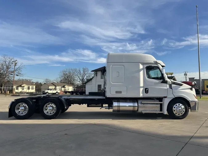 2023 Freightliner Cascadia