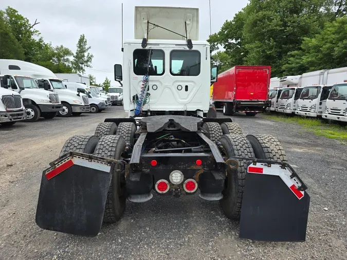 2018 FREIGHTLINER/MERCEDES CASCADIA 125