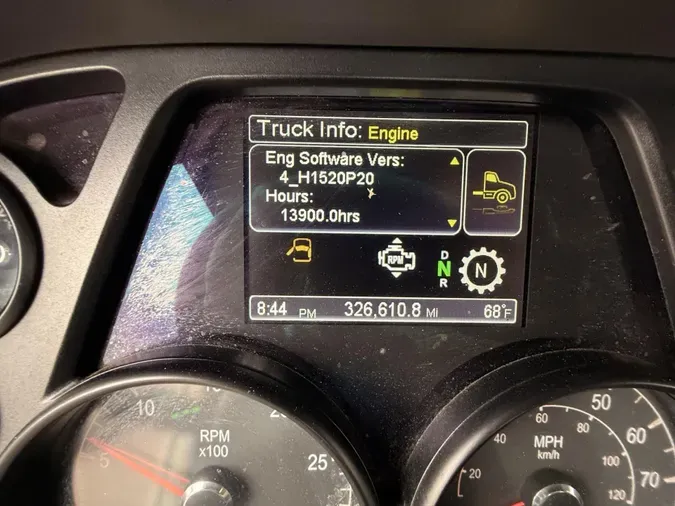 2020 Peterbilt 57915a9fe7193bd7890df97f1f4975fa3a2
