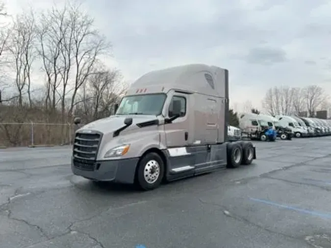 2021 Freightliner Cascadia