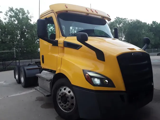 2020 FREIGHTLINER/MERCEDES NEW CASCADIA 11615adf65b2e2c5a5c93c19a908fa4293c