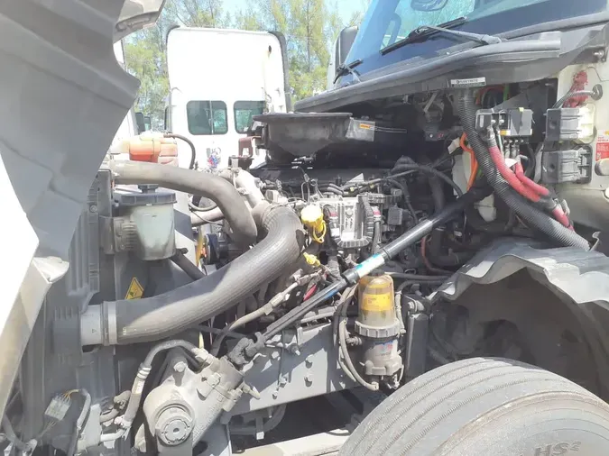 2019 NAVISTAR INTERNATIONAL LT625 DAYCAB T/A