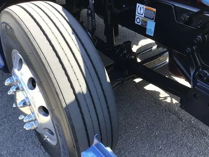 2022 KENWORTH T68015b16787a548881f371388525af0766b