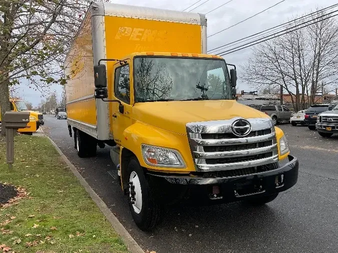 2015 HINO TRUCK 26815b204342291fe55ff0efe48b725e41c