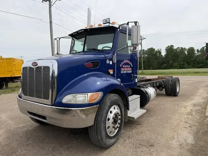 2013 PETERBILT 33715b81344a887c62ff3449287eb5be136