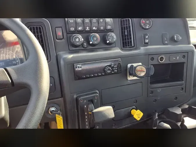 2020 NAVISTAR INTERNATIONAL MV607 (4X2)15ba8917c00236f830592b8bd9cd834e