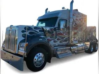 2023 Kenworth W990