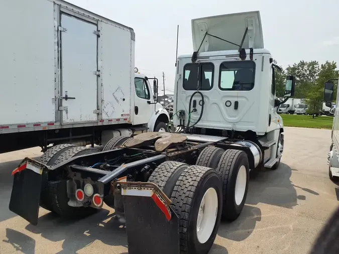 2018 FREIGHTLINER CASCADIA 125