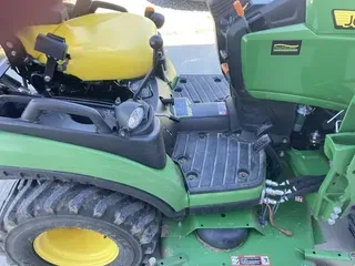 2017 John Deere 1025R