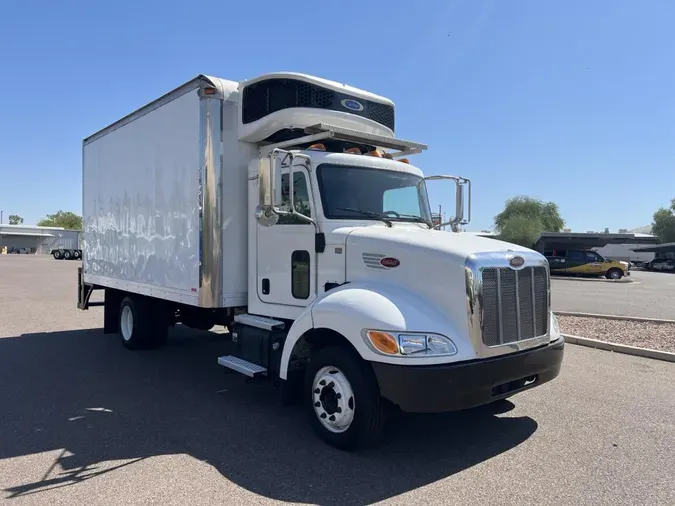 2018 Peterbilt 325