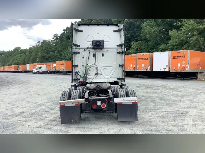 2023 Freightliner Cascadia 126
