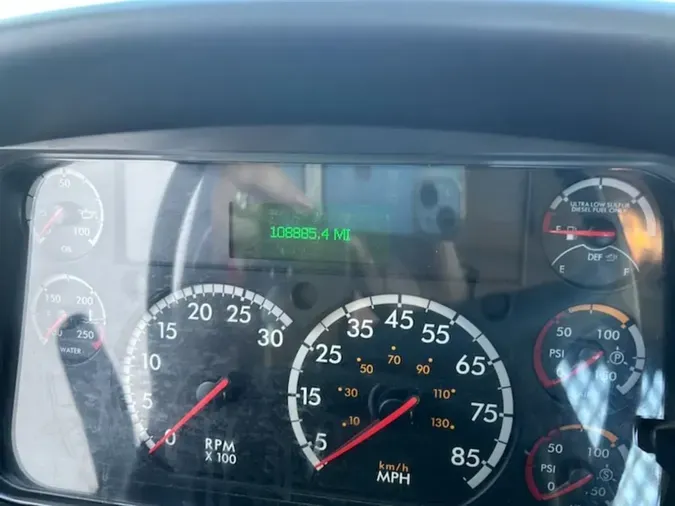 2016 FREIGHTLINER/MERCEDES M2 106