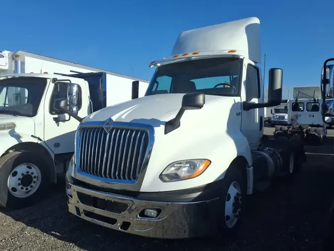 2019 NAVISTAR INTERNATIONAL LT625 DAYCAB T/A15c2da81bcb2cc32dd817e2b30b4fda1