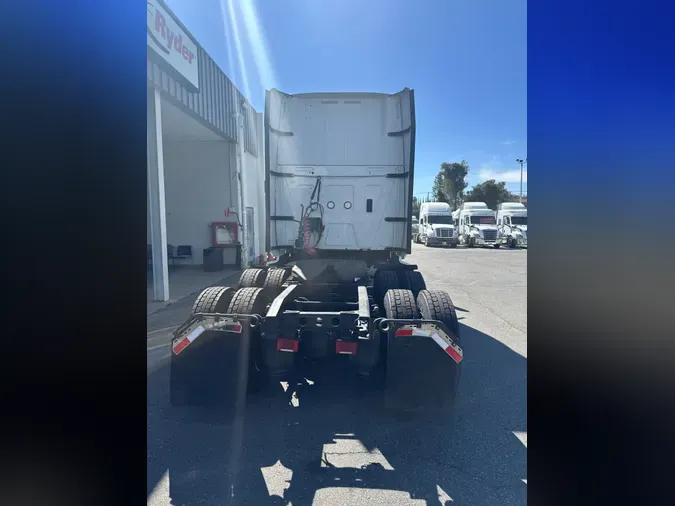 2020 NAVISTAR INTERNATIONAL LT625 SLPR CAB