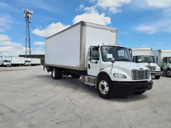 2018 FREIGHTLINER M2 106