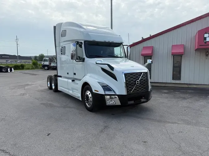 2020 VOLVO VNL64T76015c4f7a4a7de9865d1c1e81ab183200c
