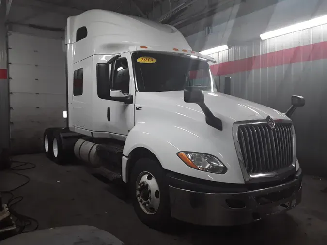 2019 NAVISTAR INTERNATIONAL LT625 SLPR CAB