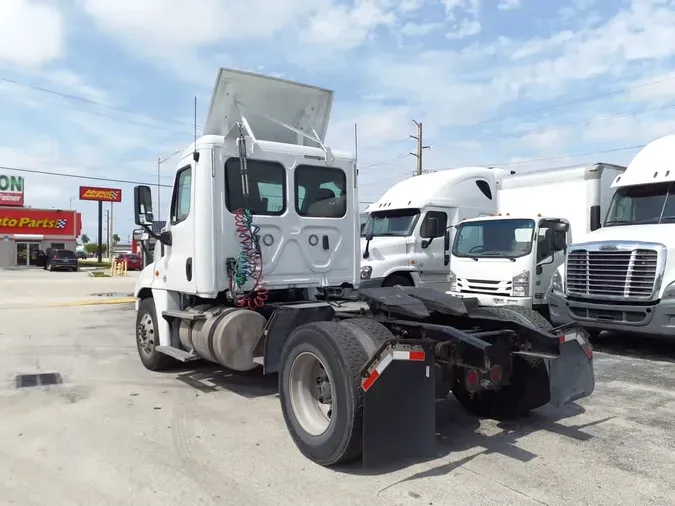 2018 FREIGHTLINER CASCADIA 125