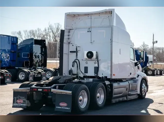 2017 PETERBILT 579