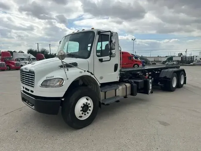 2018 Freightliner Business Class M2 106