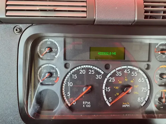 2020 FREIGHTLINER CASCADIA 113
