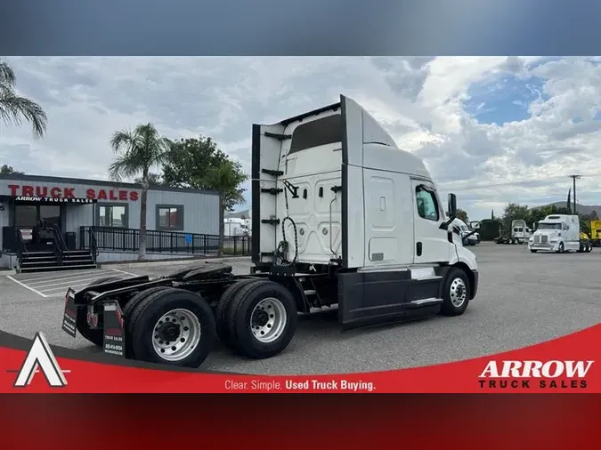 2021 FREIGHTLINER CA116