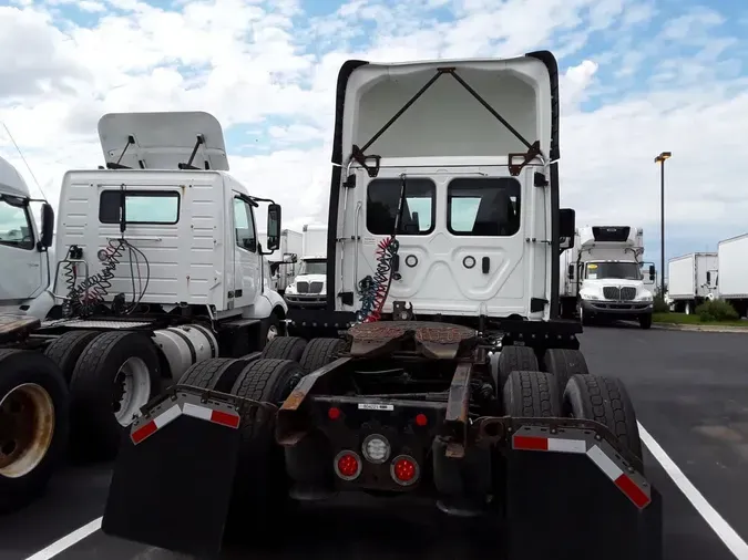2019 FREIGHTLINER CASCADIA 125