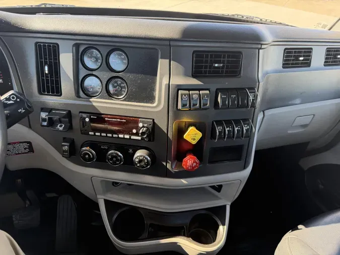 2023 Peterbilt 567