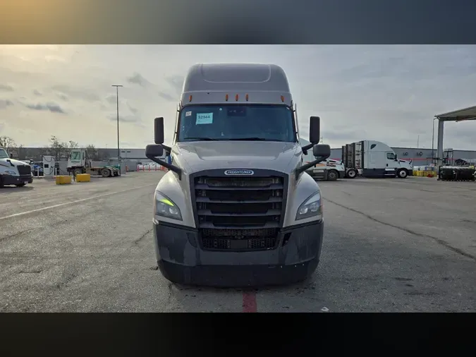 2022 Freightliner Cascadia 12615d7099d09894fa17a7aa00e9a9f64e0