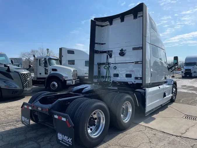 2026 MACK Pioneer 76" High Roof