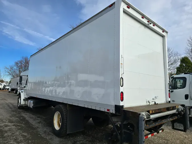 2016 FREIGHTLINER/MERCEDES M2 106