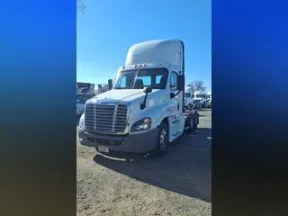 2020 FREIGHTLINER/MERCEDES CASCADIA 125