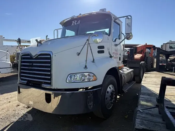 2007 MACK PINNACLE CXP61315e4e9d1589e896e3d25aa437a9ba0a1