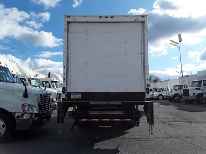 2018 FREIGHTLINER/MERCEDES M2 106