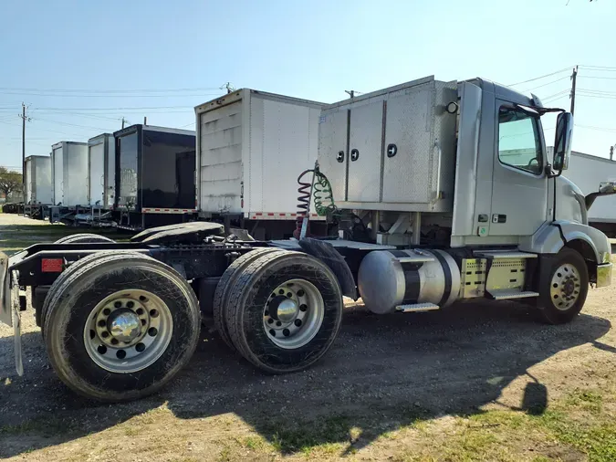 2018 VOLVO VNL64TRACTOR