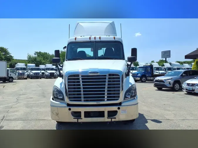 2020 FREIGHTLINER/MERCEDES CASCADIA 12515e81ea5f19ea74d1e1f16c9d0c6fdea