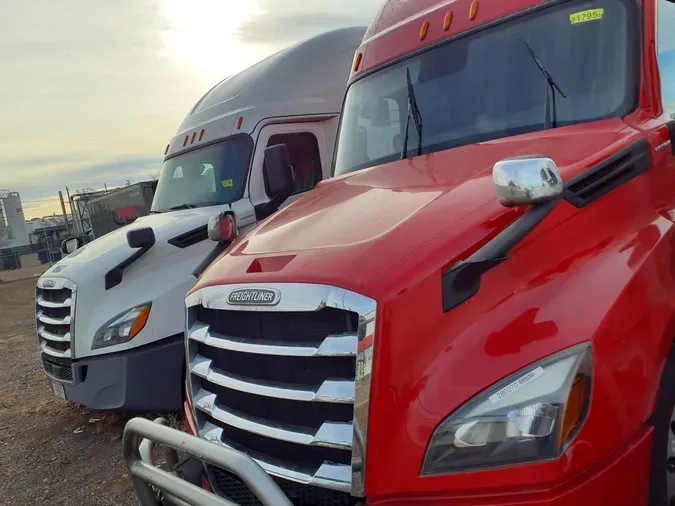 2020 FREIGHTLINER/MERCEDES NEW CASCADIA PX12664