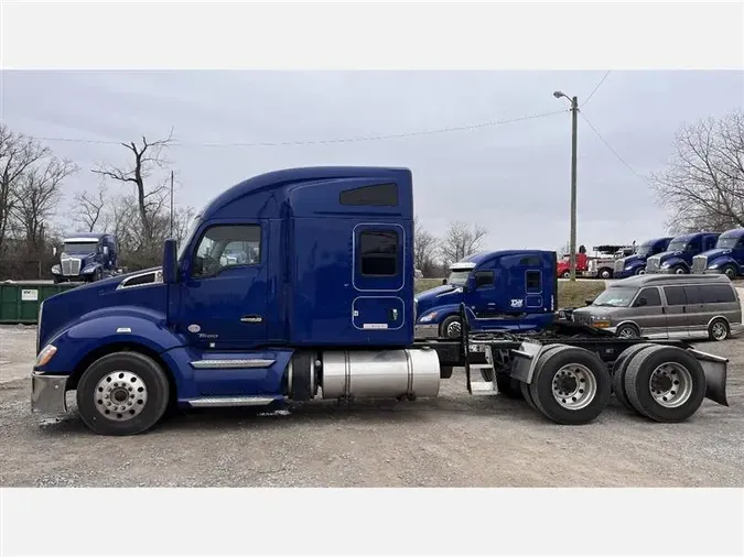 2022 KENWORTH T680