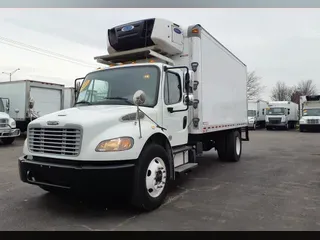 2018 FREIGHTLINER/MERCEDES M2 106