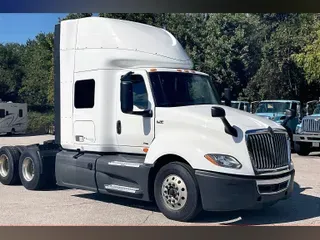 2022 INT LT625 6x4