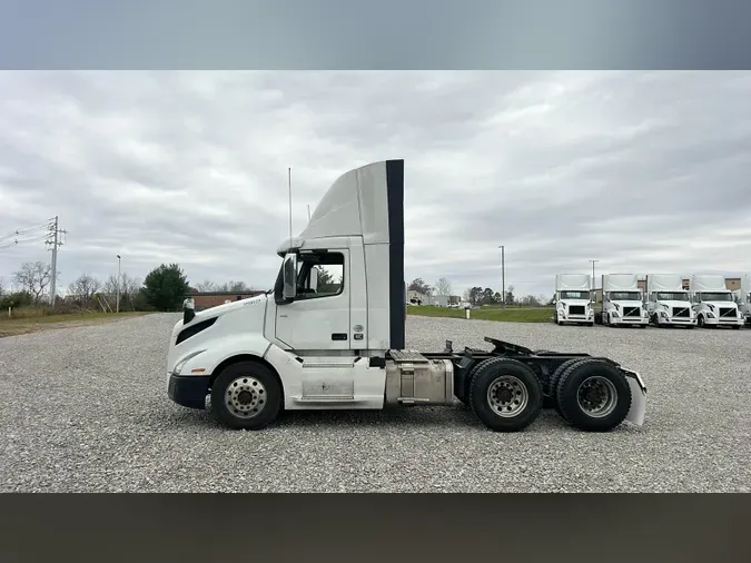 2018 Volvo VNL300