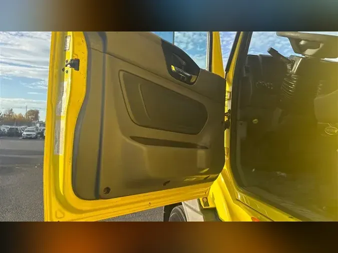 2018 INTERNATIONAL RH613