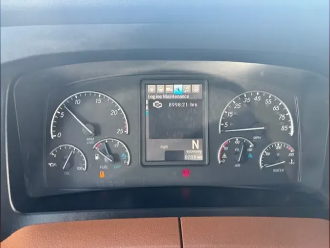 2023 Freightliner Cascadia 126