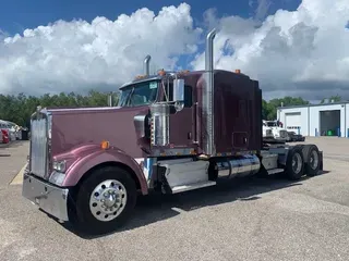 2014 Kenworth W900L