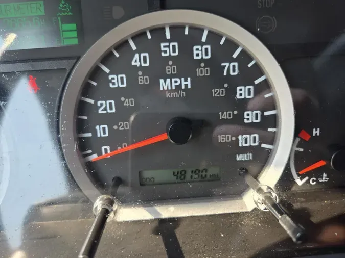 2022 Isuzu NPR-XD