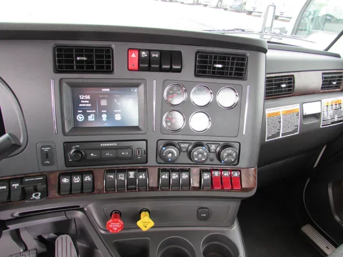 2026 Kenworth T8801601c506ac225810a2107bf8c25c31e4