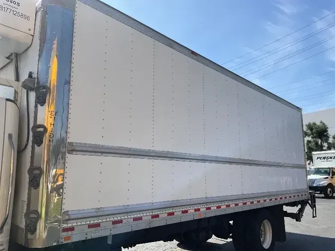 2018 Freightliner M2