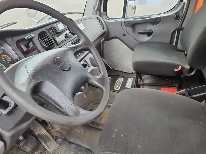 2022 FREIGHTLINER/MERCEDES M2 1061605143c0c141f8250a7f56a6109f6e3